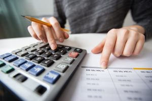Dicas práticas para ganhar renda extra em casa