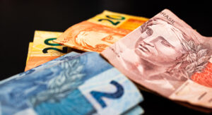 Como economizar dinheiro dentro de casa com pequenas mudanças diárias