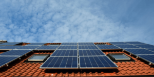 Investimento em Painéis Solares: Vantagens, Economia e Sustentabilidade